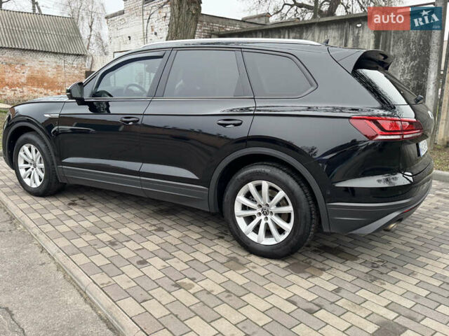Чорний Фольксваген Туарег, об'ємом двигуна 2.97 л та пробігом 155 тис. км за 42900 $, фото 13 на Automoto.ua