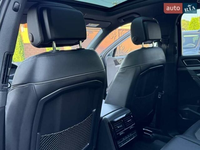 Черный Фольксваген Туарег, объемом двигателя 2.97 л и пробегом 79 тыс. км за 59400 $, фото 23 на Automoto.ua