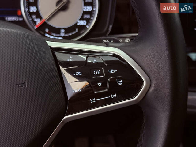 Черный Фольксваген Туарег, объемом двигателя 2.97 л и пробегом 100 тыс. км за 51999 $, фото 26 на Automoto.ua