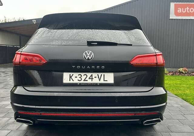 Чорний Фольксваген Туарег, об'ємом двигуна 3 л та пробігом 145 тис. км за 49990 $, фото 3 на Automoto.ua