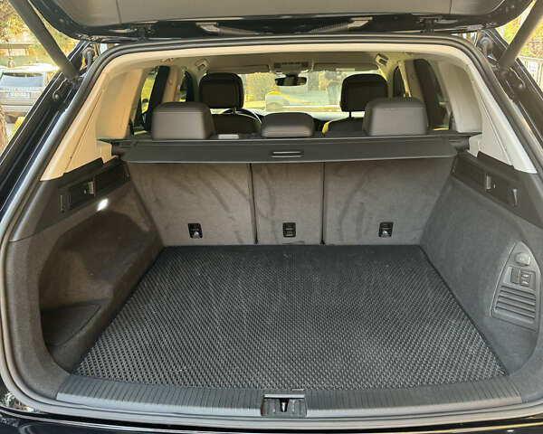 Черный Фольксваген Туарег, объемом двигателя 2.97 л и пробегом 49 тыс. км за 49800 $, фото 13 на Automoto.ua