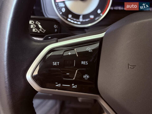 Черный Фольксваген Туарег, объемом двигателя 2.97 л и пробегом 100 тыс. км за 51999 $, фото 27 на Automoto.ua