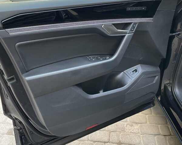 Черный Фольксваген Туарег, объемом двигателя 3 л и пробегом 80 тыс. км за 50000 $, фото 20 на Automoto.ua