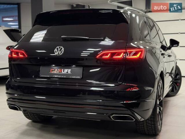 Чорний Фольксваген Туарег, об'ємом двигуна 3.96 л та пробігом 138 тис. км за 64500 $, фото 15 на Automoto.ua