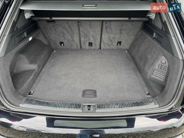 Черный Фольксваген Туарег, объемом двигателя 3 л и пробегом 116 тыс. км за 60900 $, фото 37 на Automoto.ua