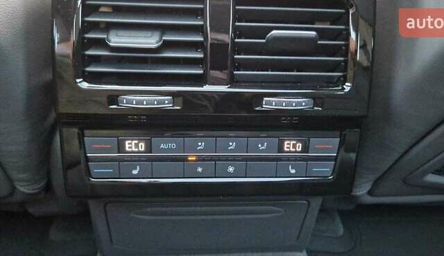 Черный Фольксваген Туарег, объемом двигателя 2.97 л и пробегом 66 тыс. км за 58800 $, фото 41 на Automoto.ua