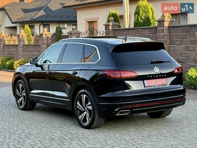 Черный Фольксваген Туарег, объемом двигателя 2.97 л и пробегом 79 тыс. км за 59400 $, фото 97 на Automoto.ua