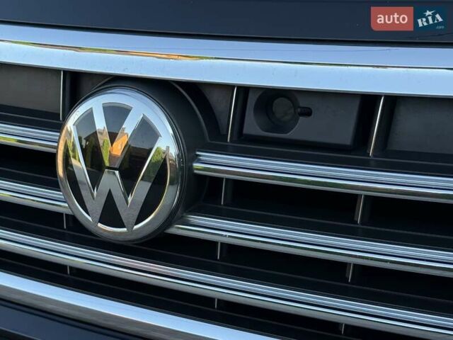 Черный Фольксваген Туарег, объемом двигателя 2.97 л и пробегом 79 тыс. км за 59400 $, фото 70 на Automoto.ua