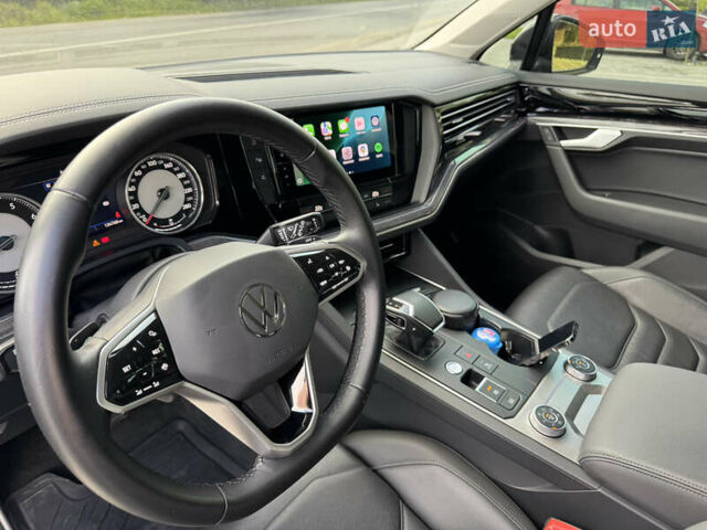 Черный Фольксваген Туарег, объемом двигателя 3 л и пробегом 137 тыс. км за 47200 $, фото 27 на Automoto.ua