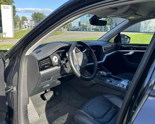 Черный Фольксваген Туарег, объемом двигателя 2.99 л и пробегом 200 тыс. км за 39990 $, фото 11 на Automoto.ua