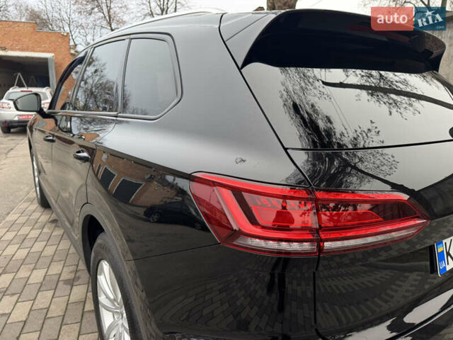 Чорний Фольксваген Туарег, об'ємом двигуна 2.97 л та пробігом 155 тис. км за 42900 $, фото 19 на Automoto.ua