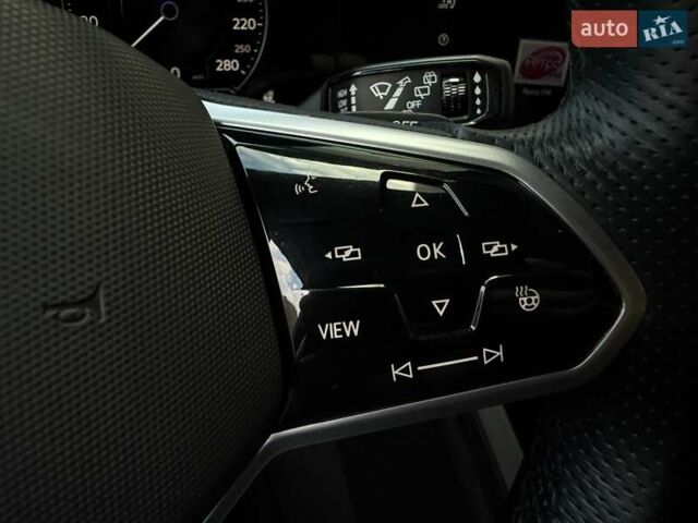 Черный Фольксваген Туарег, объемом двигателя 2.97 л и пробегом 138 тыс. км за 56800 $, фото 49 на Automoto.ua