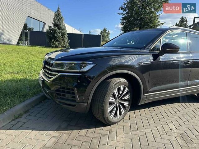 Черный Фольксваген Туарег, объемом двигателя 2.99 л и пробегом 200 тыс. км за 39990 $, фото 6 на Automoto.ua