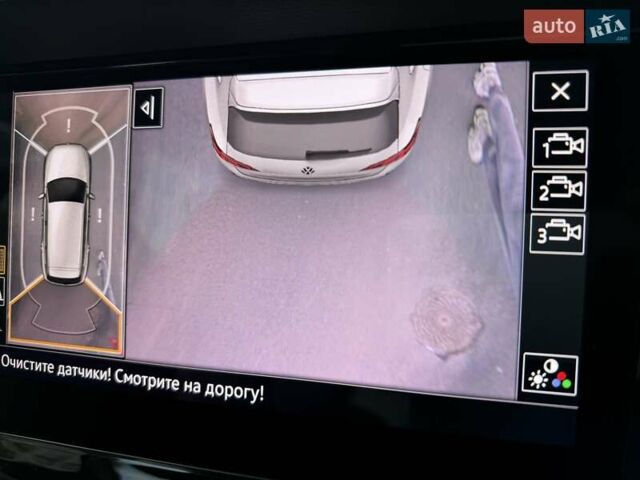 Черный Фольксваген Туарег, объемом двигателя 3 л и пробегом 101 тыс. км за 49200 $, фото 9 на Automoto.ua