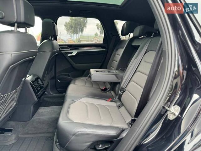 Черный Фольксваген Туарег, объемом двигателя 3 л и пробегом 116 тыс. км за 60900 $, фото 36 на Automoto.ua