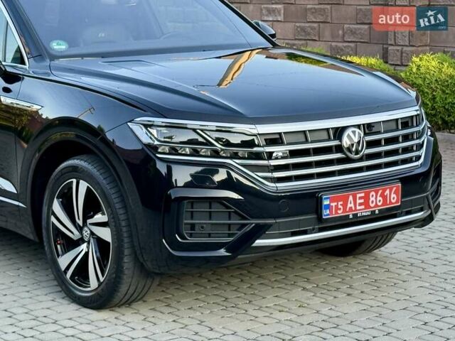 Черный Фольксваген Туарег, объемом двигателя 2.97 л и пробегом 79 тыс. км за 59400 $, фото 109 на Automoto.ua