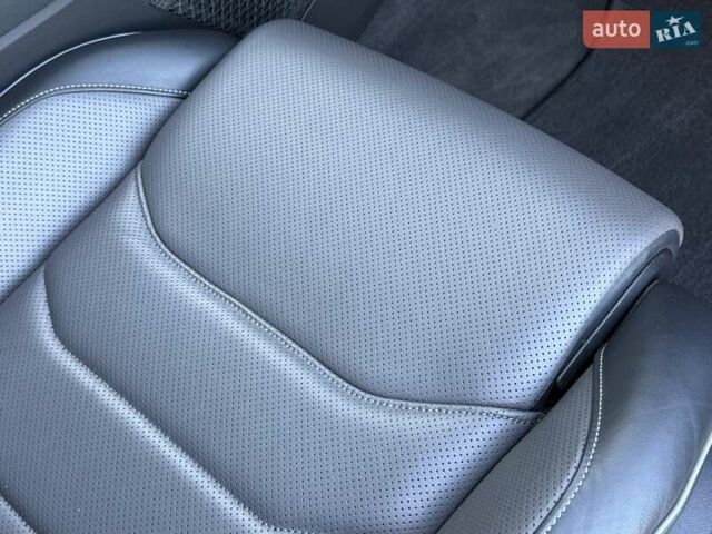 Черный Фольксваген Туарег, объемом двигателя 2.97 л и пробегом 79 тыс. км за 59400 $, фото 44 на Automoto.ua