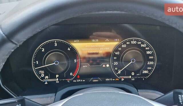 Черный Фольксваген Туарег, объемом двигателя 2.97 л и пробегом 66 тыс. км за 58800 $, фото 21 на Automoto.ua