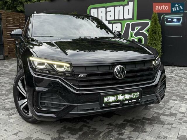 Черный Фольксваген Туарег, объемом двигателя 2.97 л и пробегом 138 тыс. км за 56800 $, фото 5 на Automoto.ua