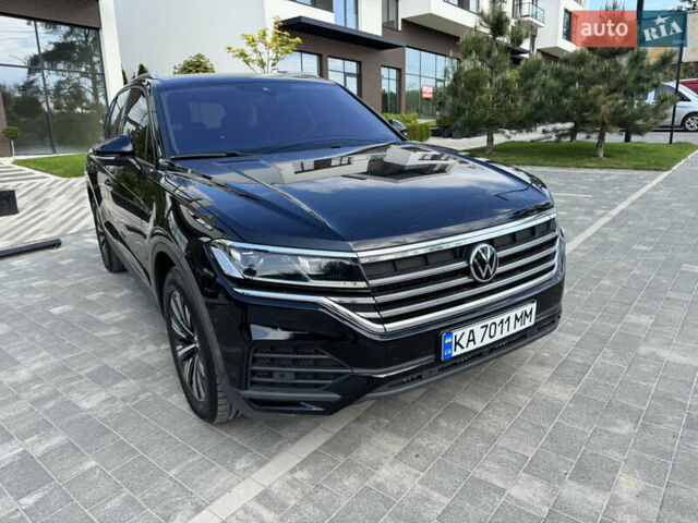 Черный Фольксваген Туарег, объемом двигателя 3 л и пробегом 137 тыс. км за 47200 $, фото 13 на Automoto.ua