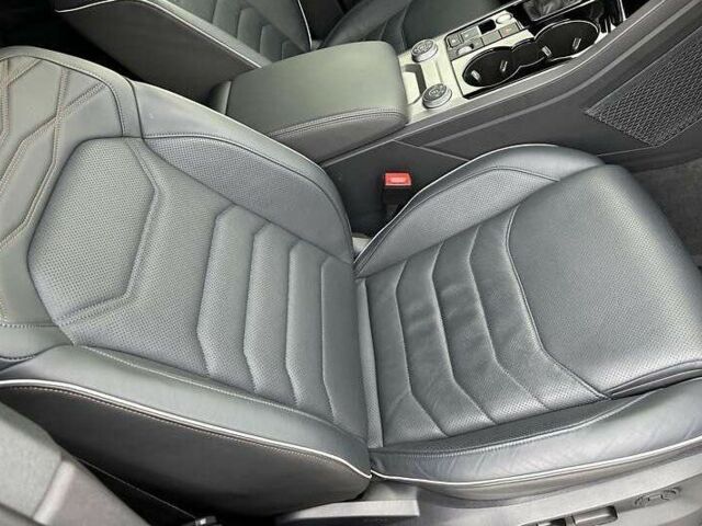 Черный Фольксваген Туарег, объемом двигателя 3 л и пробегом 94 тыс. км за 52000 $, фото 6 на Automoto.ua