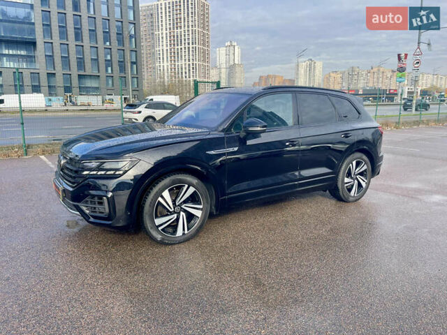 Фольксваген Туарег 2020 у Києві на Automoto.ua Чорний Фольксваген Туарег, об'ємом двигуна 3 л та пробігом 73 тис. км за 56900 $, фото 8 на Automoto.ua