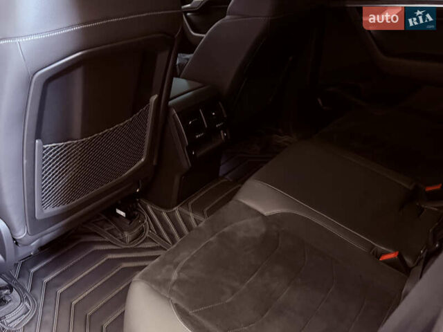 Черный Фольксваген Туарег, объемом двигателя 2.97 л и пробегом 100 тыс. км за 51999 $, фото 20 на Automoto.ua