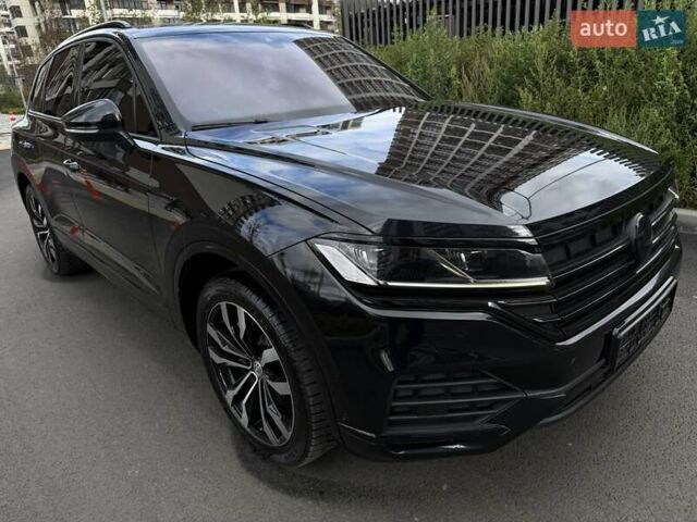 Черный Фольксваген Туарег, объемом двигателя 3 л и пробегом 101 тыс. км за 49200 $, фото 31 на Automoto.ua