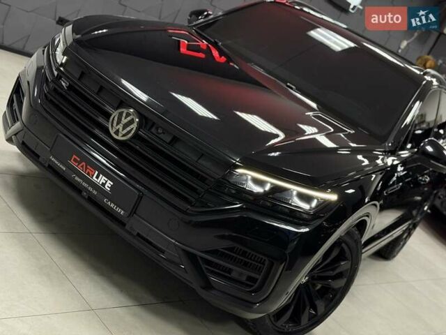 Чорний Фольксваген Туарег, об'ємом двигуна 3.96 л та пробігом 138 тис. км за 64500 $, фото 5 на Automoto.ua