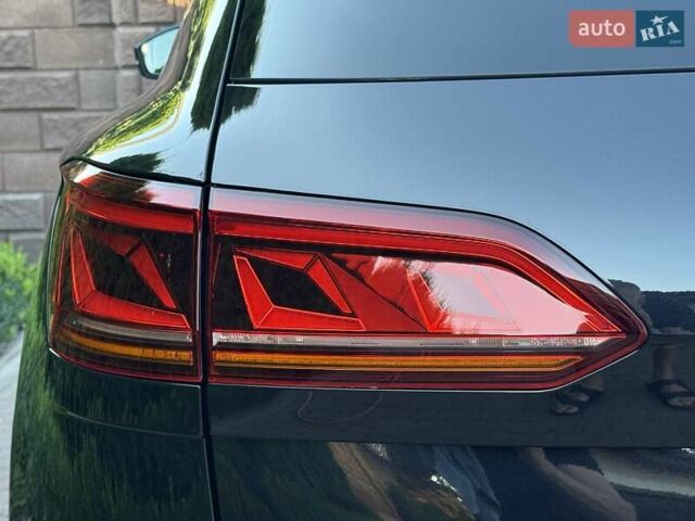 Черный Фольксваген Туарег, объемом двигателя 2.97 л и пробегом 79 тыс. км за 59400 $, фото 66 на Automoto.ua