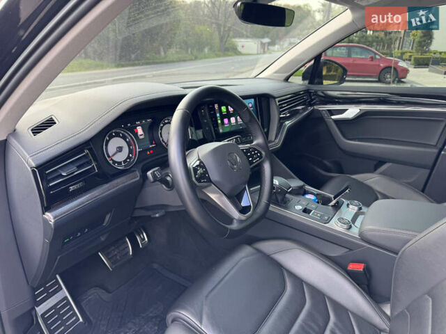 Черный Фольксваген Туарег, объемом двигателя 3 л и пробегом 137 тыс. км за 47200 $, фото 22 на Automoto.ua