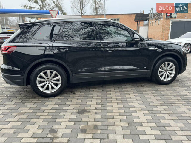 Чорний Фольксваген Туарег, об'ємом двигуна 2.97 л та пробігом 155 тис. км за 42900 $, фото 11 на Automoto.ua