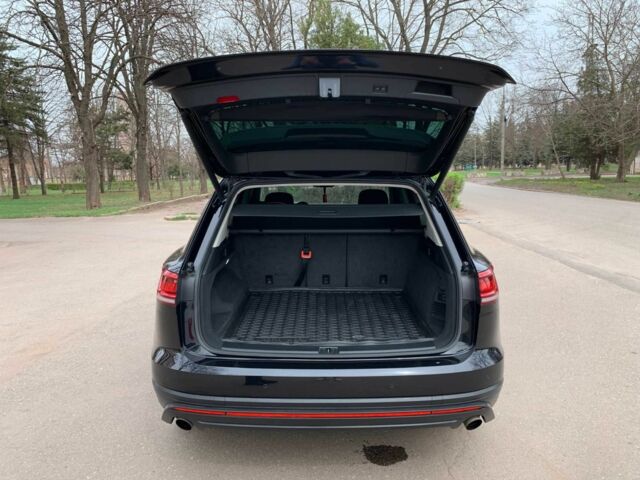 Черный Фольксваген Туарег, объемом двигателя 3 л и пробегом 138 тыс. км за 39999 $, фото 23 на Automoto.ua