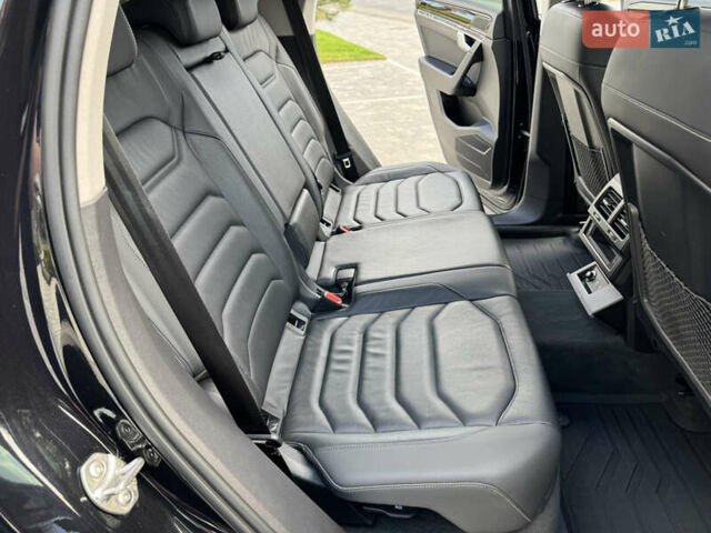 Черный Фольксваген Туарег, объемом двигателя 3 л и пробегом 137 тыс. км за 47200 $, фото 33 на Automoto.ua