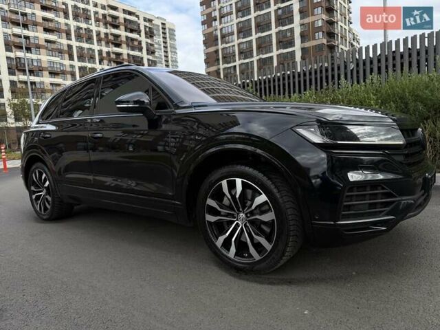 Черный Фольксваген Туарег, объемом двигателя 3 л и пробегом 101 тыс. км за 49200 $, фото 25 на Automoto.ua