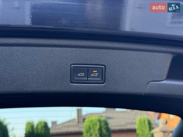 Черный Фольксваген Туарег, объемом двигателя 2.97 л и пробегом 79 тыс. км за 59400 $, фото 30 на Automoto.ua