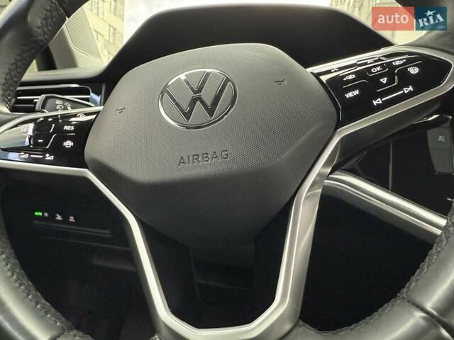 Черный Фольксваген Туарег, объемом двигателя 3 л и пробегом 101 тыс. км за 49200 $, фото 37 на Automoto.ua