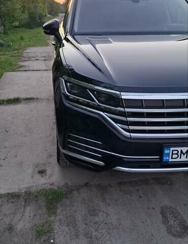 Фольксваген Туарег 2020 у Ахтырке на Automoto.ua Чорний Фольксваген Туарег, об'ємом двигуна 2.97 л та пробігом 150 тис. км за 52700 $, фото 15 на Automoto.ua