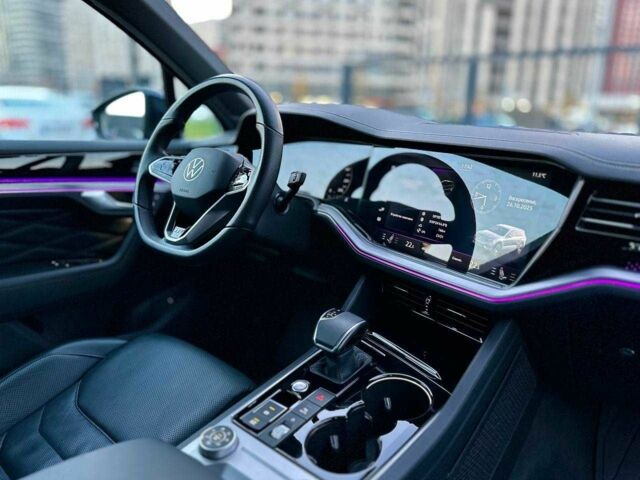 Черный Фольксваген Туарег, объемом двигателя 3 л и пробегом 74 тыс. км за 68700 $, фото 23 на Automoto.ua