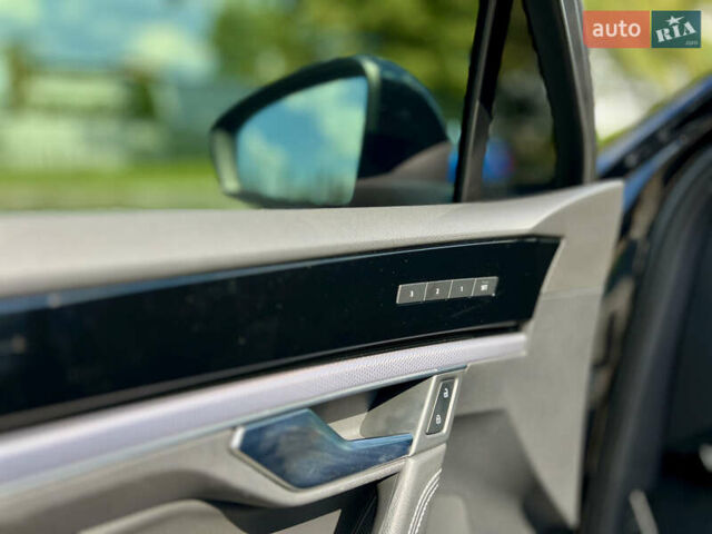 Черный Фольксваген Туарег, объемом двигателя 3 л и пробегом 171 тыс. км за 51999 $, фото 22 на Automoto.ua