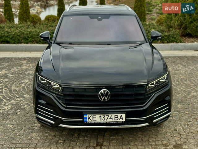 Черный Фольксваген Туарег, объемом двигателя 2.97 л и пробегом 108 тыс. км за 58500 $, фото 12 на Automoto.ua