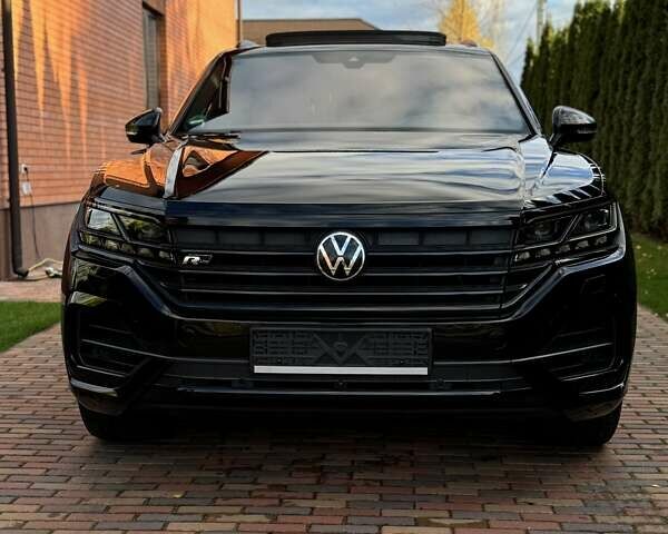 Чорний Фольксваген Туарег, об'ємом двигуна 2.97 л та пробігом 105 тис. км за 61500 $, фото 3 на Automoto.ua