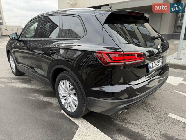 Чорний Фольксваген Туарег, об'ємом двигуна 2.97 л та пробігом 215 тис. км за 39800 $, фото 5 на Automoto.ua