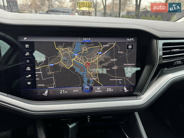 Черный Фольксваген Туарег, объемом двигателя 2.97 л и пробегом 186 тыс. км за 53000 $, фото 28 на Automoto.ua