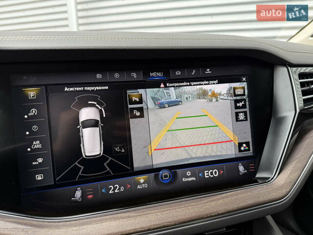 Черный Фольксваген Туарег, объемом двигателя 3 л и пробегом 140 тыс. км за 57999 $, фото 70 на Automoto.ua