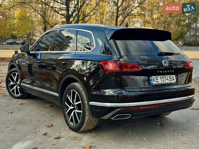 Черный Фольксваген Туарег, объемом двигателя 2.97 л и пробегом 108 тыс. км за 58500 $, фото 4 на Automoto.ua