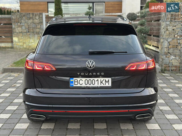 Черный Фольксваген Туарег, объемом двигателя 2.97 л и пробегом 161 тыс. км за 52500 $, фото 40 на Automoto.ua