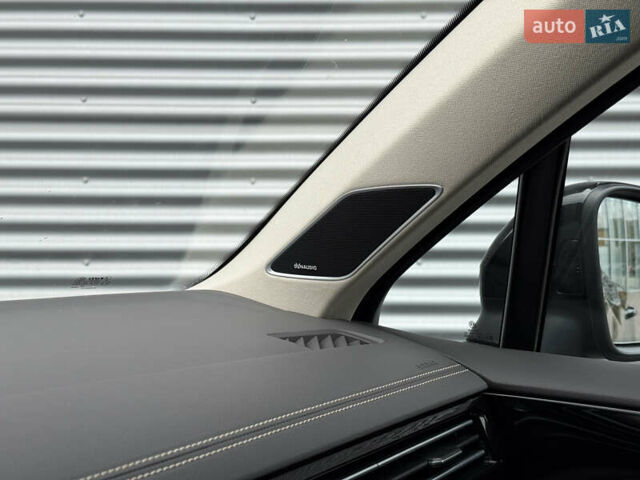 Черный Фольксваген Туарег, объемом двигателя 3 л и пробегом 140 тыс. км за 57999 $, фото 71 на Automoto.ua