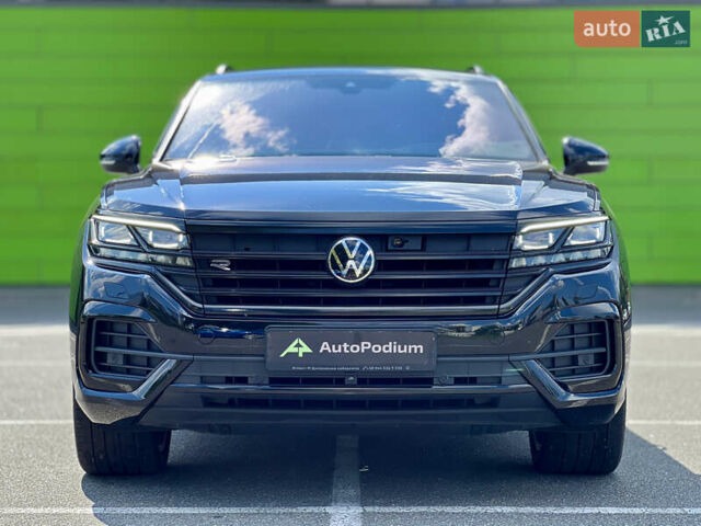 Черный Фольксваген Туарег, объемом двигателя 3 л и пробегом 171 тыс. км за 51999 $, фото 6 на Automoto.ua