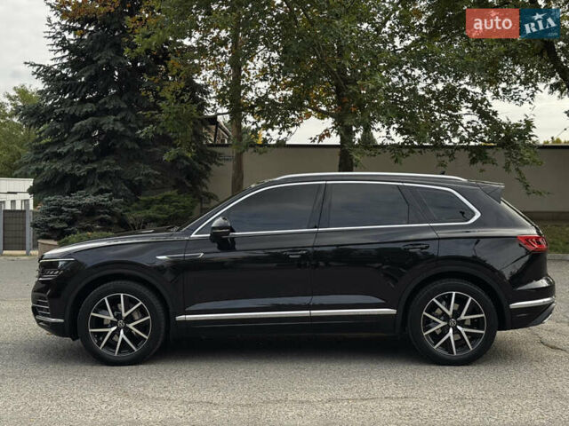 Чорний Фольксваген Туарег, об'ємом двигуна 2.97 л та пробігом 108 тис. км за 57800 $, фото 17 на Automoto.ua